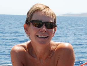 Sarah Bell celebrating 7000 miles